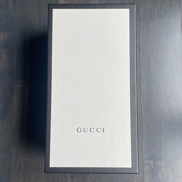 Gucci shoe box and dust bags - Picture 3 of 5